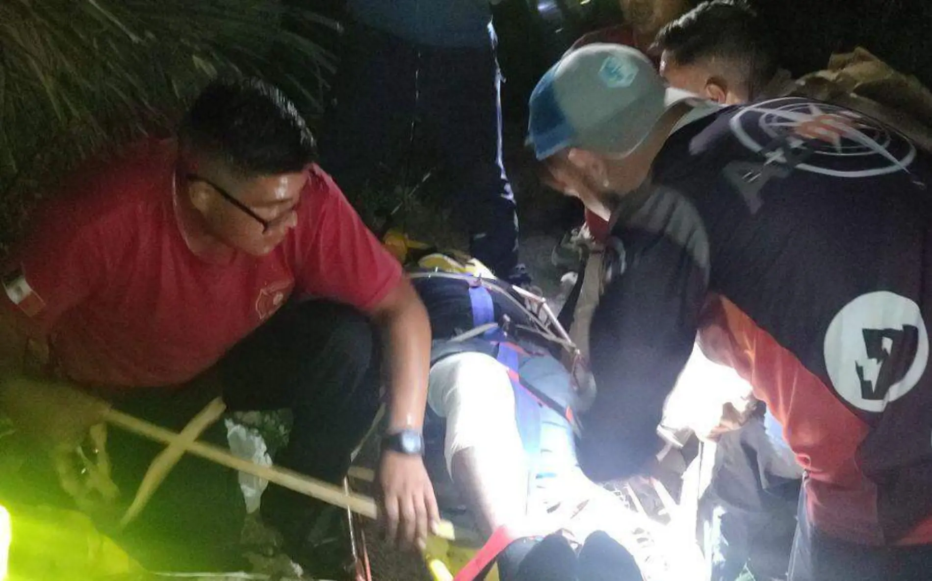 Hombre cae de parapente y sufre diversas fracturas